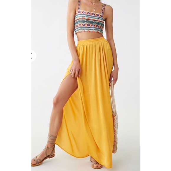 Army green maxi skirt with M slit - Picture 3 of 3